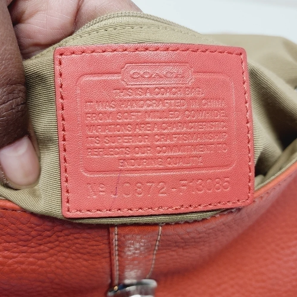 Coach | Vintage Salmon Pink Leather Pebble Top Hobo Bag (One Size)